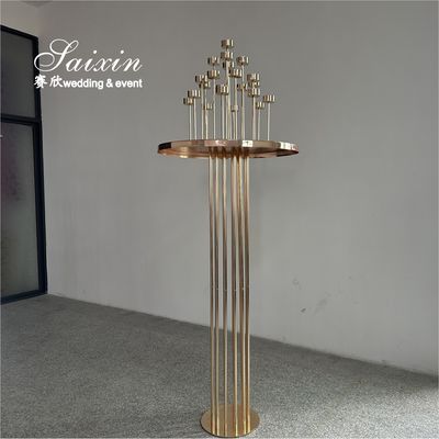Decoração de piso de casamento Alto suporte de flores dourado com porta-velas central